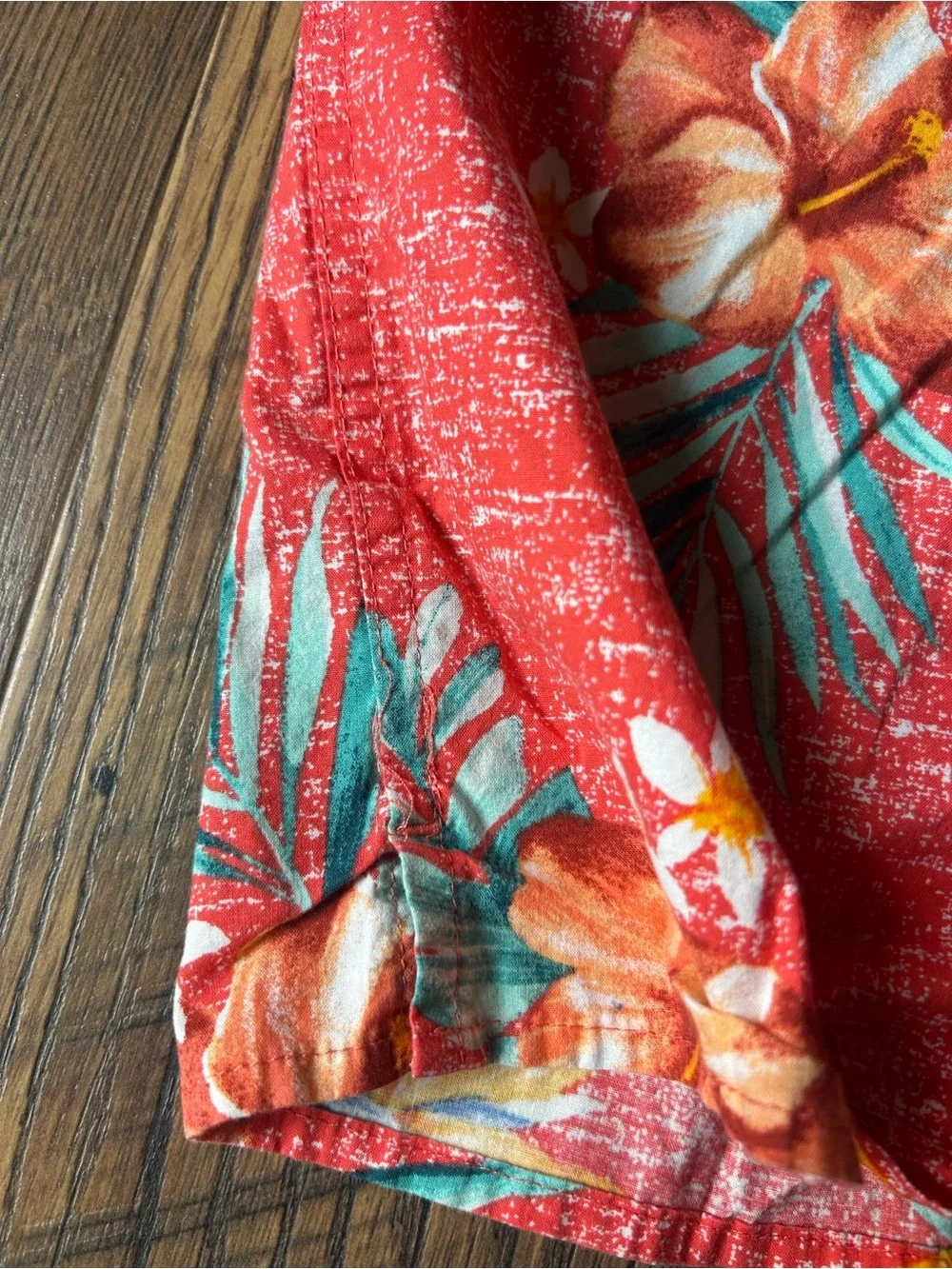 Old Navy Red Floral Button-Up Shirt for Kids